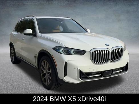 Used 2024 BMW X5 xDrive40i w/ Premium Package AWD/4WD image 3