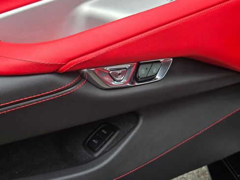 Used 2023 Chevrolet Corvette Stingray Preferred Cpe w/ Z51 Performance Package RWD image 17