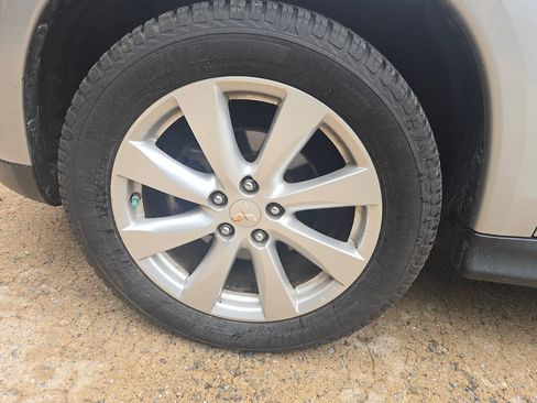 Used 2014 Mitsubishi Outlander Sport SE FWD image 29