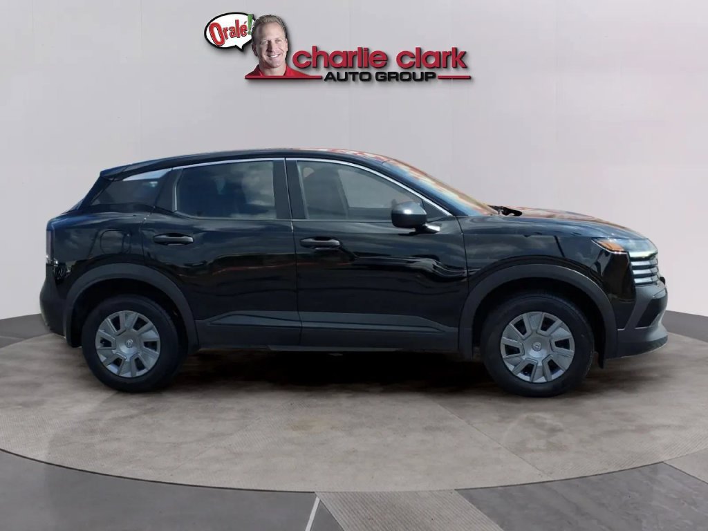 Used 2025 Nissan Kicks S FWD image 6
