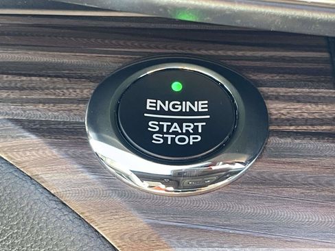 Used 2020 Ford Explorer Limited image 8