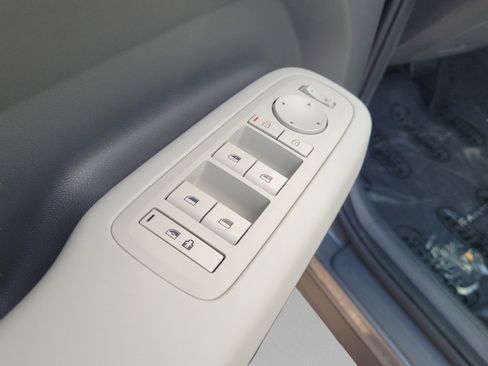 New 2026 Hyundai Santa Fe SE FWD image 16