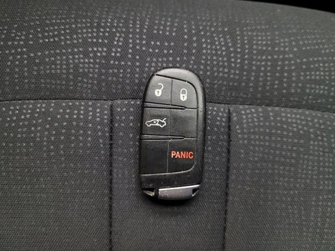 Used 2016 Chrysler 200 Limited w/ Anniversary Edition image 32