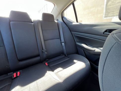 Used 2025 Nissan Altima 2.5 SV image 37