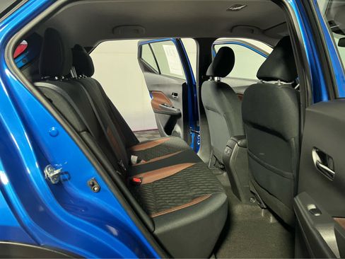 Used 2023 Nissan Kicks SR w/ Interior Electronics Package FWD image 26