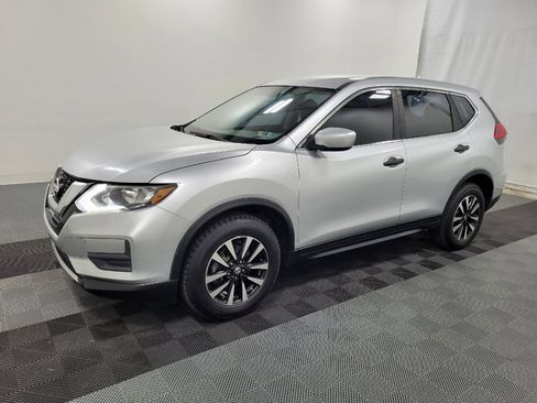Used 2017 Nissan Rogue S AWD/4WD image 2