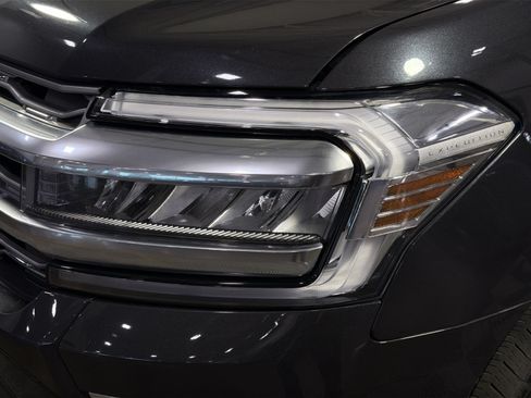 Used 2024 Ford Expedition Max Platinum AWD/4WD image 13