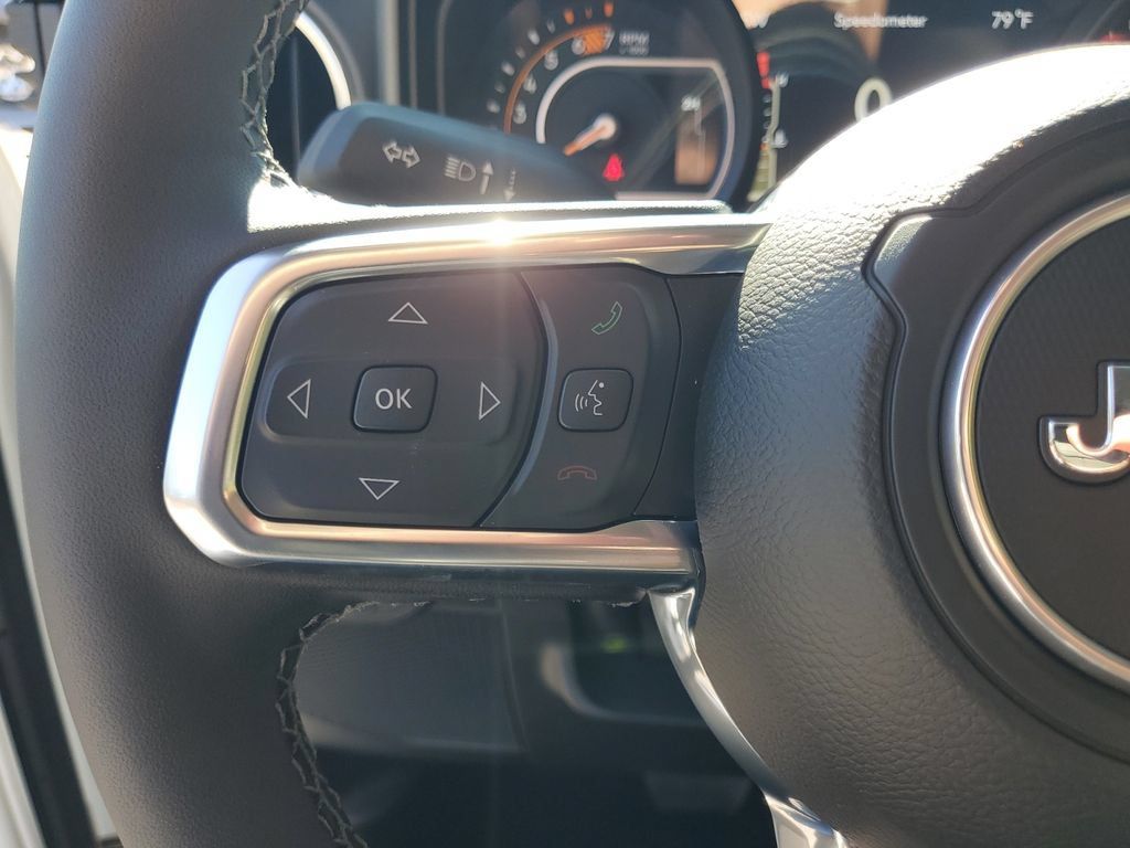 New 2025 Jeep Wrangler Unlimited Sahara AWD/4WD image 20