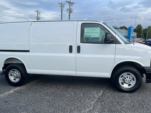 New 2025 Chevrolet Express 2500 w/ Communications Package image 4