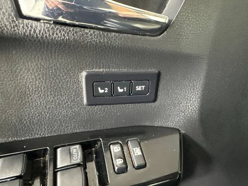 Used 2017 Toyota RAV4 Limited AWD/4WD image 24