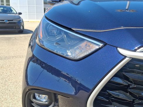 Certified 2024 Toyota Highlander AWD image 9