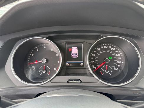 Used 2021 Volkswagen Tiguan SE R-Line AWD/4WD image 16