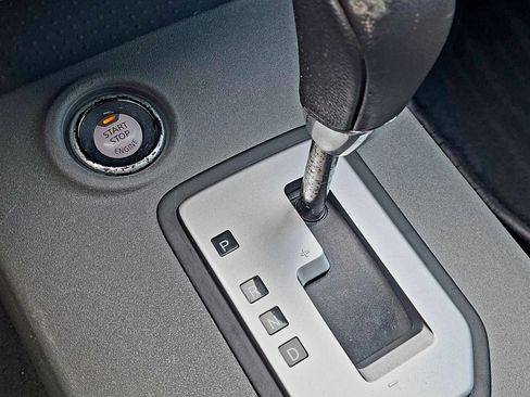 Used 2021 Nissan Frontier SV RWD image 18
