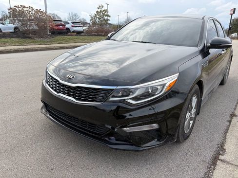Used 2019 Kia Optima LX image 2