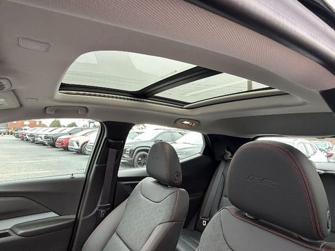 New 2027 Chevrolet Bolt RS w/ Technology Package FWD image 15