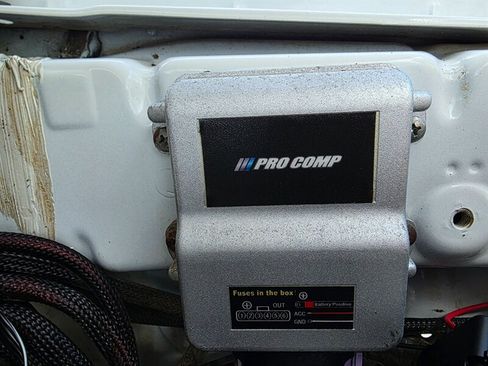Used 2015 Toyota Tacoma 4x4 Double Cab w/ TRD Sport Package image 33