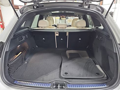 New 2026 Mercedes-Benz GLC 300 image 13