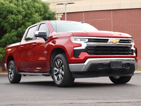 Used 2024 Chevrolet Silverado 1500 LT w/ Leather Package RWD image 1