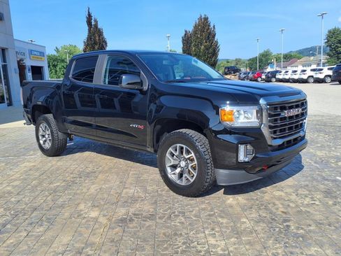 Used 2022 GMC Canyon AT4 w/ Trailering Package image 3