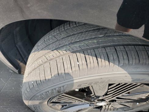 New 2025 Nissan Murano SV image 34