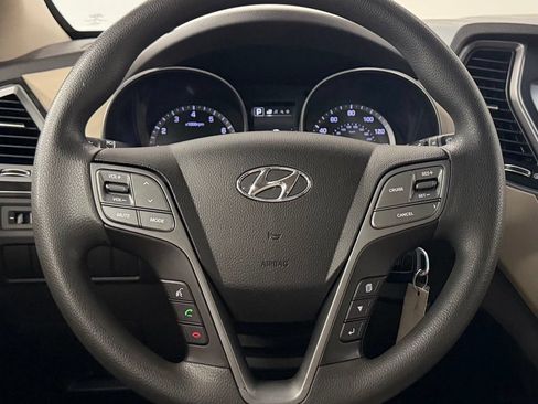 Used 2018 Hyundai Santa Fe SE w/ Cargo Package FWD image 15