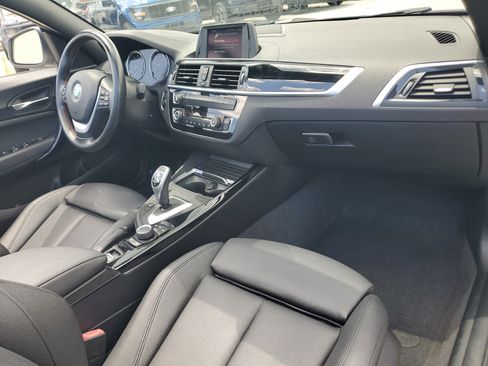 Used 2020 BMW 230i xDrive Convertible w/ Convenience Package image 17