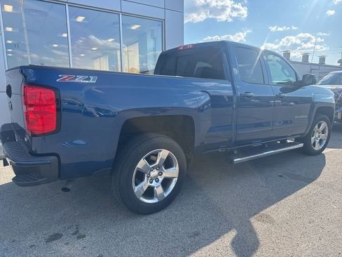 Used 2017 Chevrolet Silverado 1500 LT w/ All Star Edition image 3