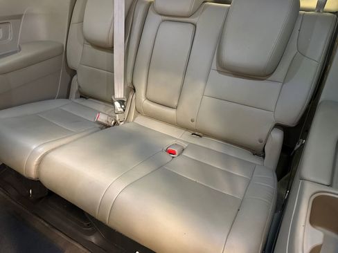 Used 2016 Honda Odyssey Touring image 17