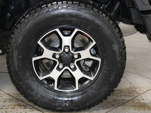 Used 2021 Jeep Wrangler Unlimited Rubicon w/ Cold Weather Group AWD/4WD image 17
