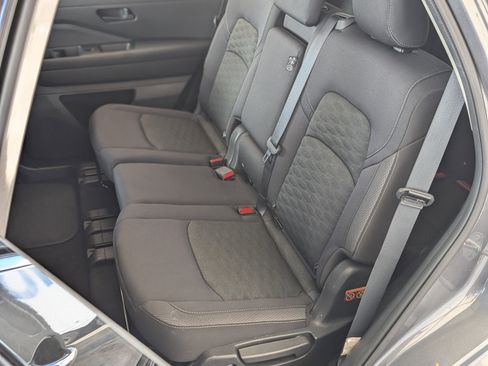 Used 2024 Nissan Pathfinder SV image 17