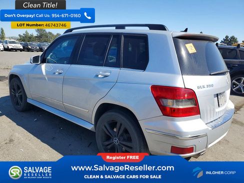 Used 2010 Mercedes-Benz GLK 350 4dr Sport Utility image 3