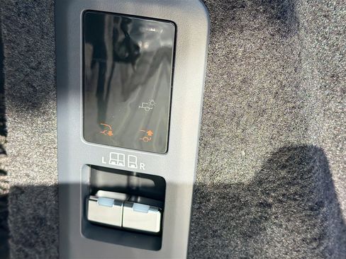 New 2026 Land Rover Range Rover Sport Dynamic SE image 13