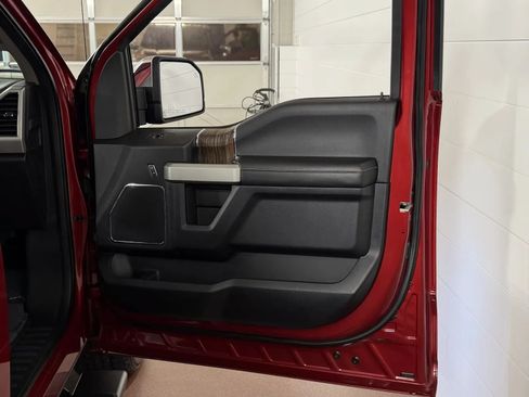 Used 2018 Ford F150 Lariat w/ Equipment Group 502A Luxury AWD/4WD image 41