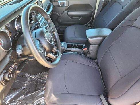 Used 2022 Jeep Wrangler Unlimited Sport AWD/4WD image 8