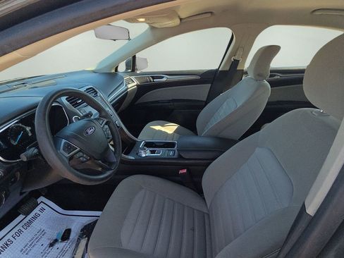 Used 2018 Ford Fusion S image 18