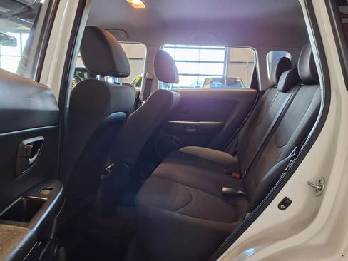 Used 2012 Kia Soul FWD image 13