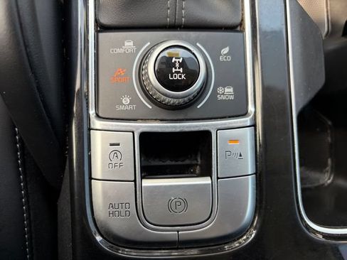 Certified 2023 Kia Telluride S w/ S Sunroof Package AWD/4WD image 30