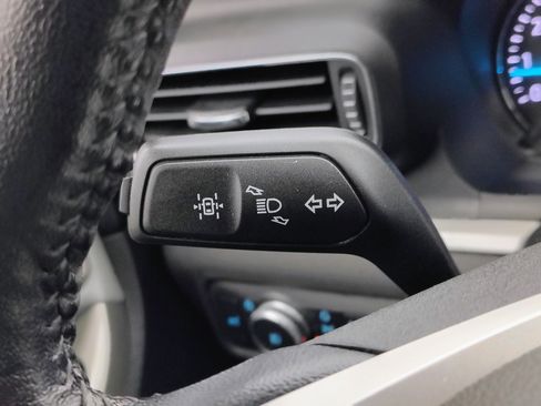 Used 2022 Ford Explorer XLT w/ Equipment Group 202A image 46