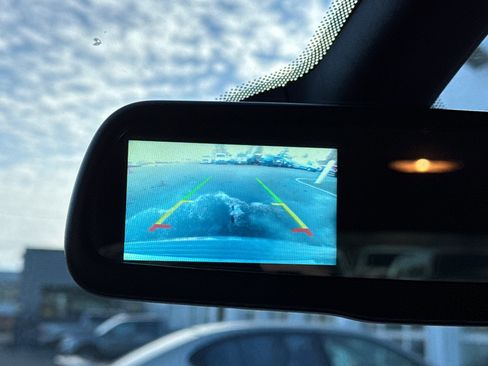 Used 2019 Dodge Journey SE image 18