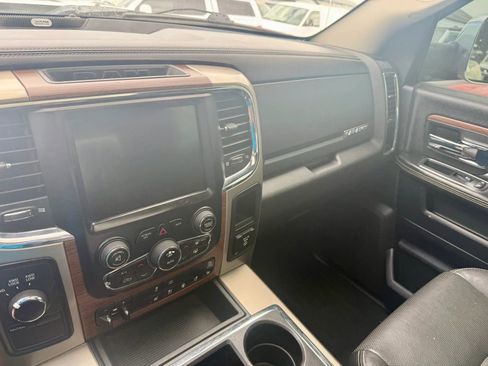 Used 2013 RAM 2500 Laramie w/ Convenience Group AWD/4WD image 11