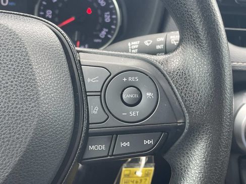 Used 2021 Toyota RAV4 LE FWD image 24