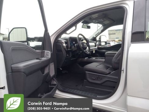 New 2026 Ford F350 Lariat w/ Black Appearance Package image 9