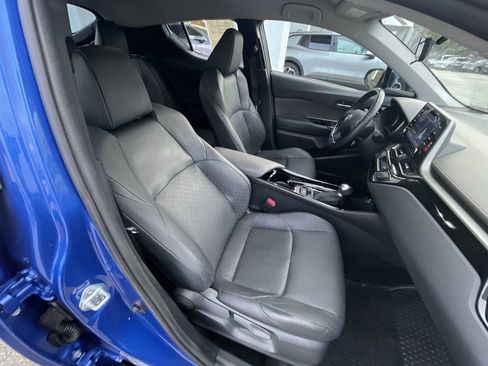 Used 2022 Toyota C-HR Limited image 26