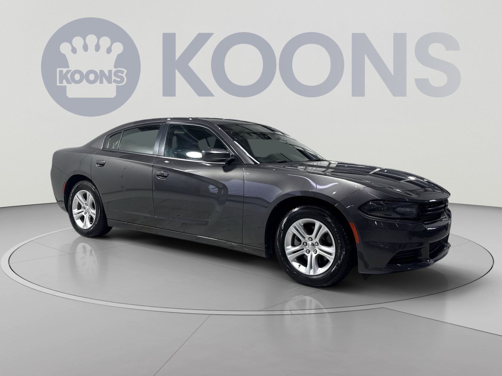 Used 2021 Dodge Charger SXT w/ Leather Interior Group RWD image 2
