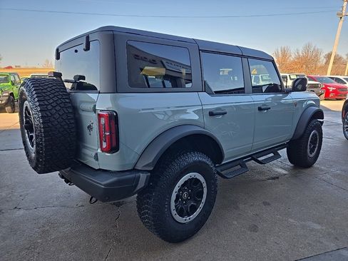 Used 2023 Ford Bronco Badlands w/ Sasquatch Package image 11