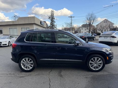Used 2015 Volkswagen Tiguan SEL image 9