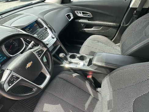 Used 2017 Chevrolet Equinox LT w/ Convenience Package AWD/4WD image 22