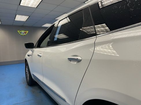 Certified 2024 Buick Enclave Premium image 19