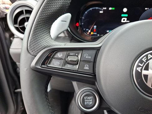 Used 2024 Alfa Romeo Tonale Veloce image 21