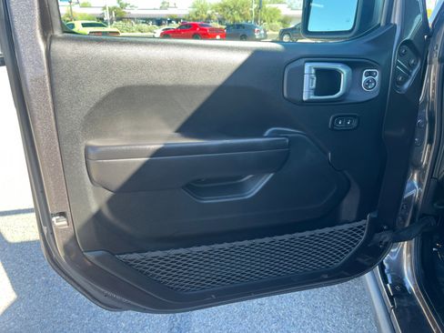 Used 2021 Jeep Wrangler Unlimited Rubicon image 13